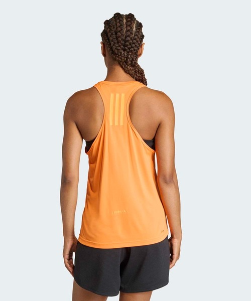 adidas(アディダス)の「Les Mills グラフィック タンクトップ / アディダス adidas(タンクトップ・レディース・オレンジ・XX-LARGE/LARGE/MEDIUM/SMALL/X-LARGE/X-SMALL)」の2枚目の写真