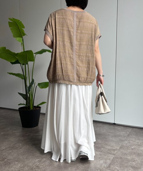 Jena espace merveilleux（ジェナ　エスパスメルヴェイユ）の「シャーリングブラウス（シャツ/ブラウス・レディース・グリーン/ベージュ/ブラック・FREE）」の12枚目の写真