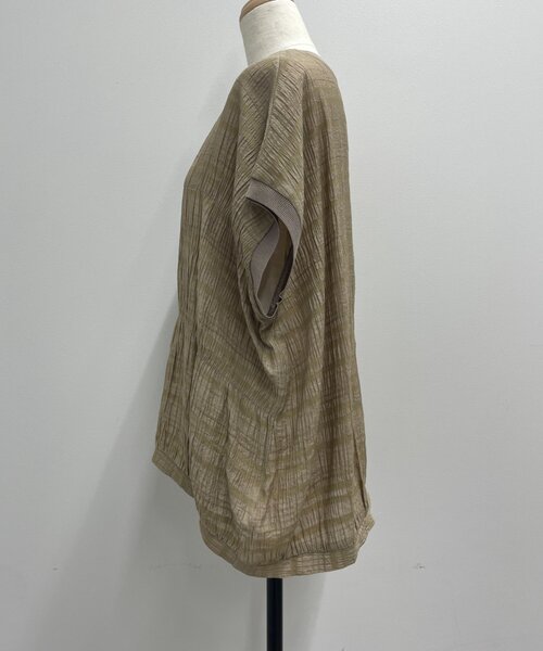 Jena espace merveilleux（ジェナ　エスパスメルヴェイユ）の「シャーリングブラウス（シャツ/ブラウス・レディース・グリーン/ベージュ/ブラック・FREE）」の17枚目の写真
