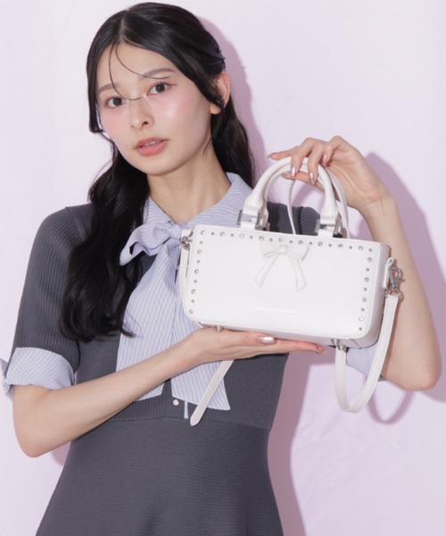 JILL by JILL STUART（ジルバイジルスチュアート）の「スタッズリボンバッグ（ショルダーバッグ・レディース・ホワイト/ブラック/ピンク・FREE）」の22枚目の写真