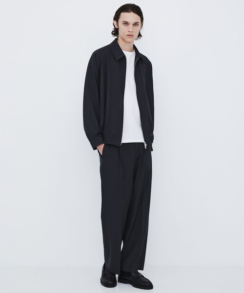 UNITED TOKYO(ユナイテッドトウキョウ)の「【数量限定】Super120s WOOL SERGE 2TUCK PANTS(スラックス・メンズ・ダークグレー/ブラック/グレー系その他・1/2)」の12枚目の写真