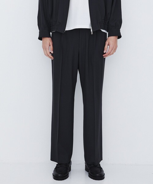 UNITED TOKYO(ユナイテッドトウキョウ)の「【数量限定】Super120s WOOL SERGE 2TUCK PANTS(スラックス・メンズ・ダークグレー/ブラック/グレー系その他・1/2)」の14枚目の写真