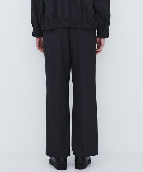 UNITED TOKYO(ユナイテッドトウキョウ)の「【数量限定】Super120s WOOL SERGE 2TUCK PANTS(スラックス・メンズ・ダークグレー/ブラック/グレー系その他・1/2)」の16枚目の写真
