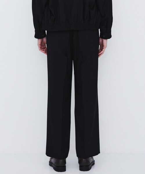 UNITED TOKYO(ユナイテッドトウキョウ)の「【数量限定】Super120s WOOL SERGE 2TUCK PANTS(スラックス・メンズ・ダークグレー/ブラック/グレー系その他・1/2)」の8枚目の写真