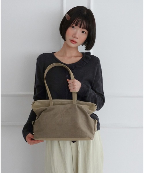 by muni:r（バイ ムニール）の「スクエア2WAYショルダーバッグ/2026 AW COLLECTION（ショルダーバッグ・レディース・ブラック/ベージュ/ブラウン/スカイブルー・FREE）」の15枚目の写真