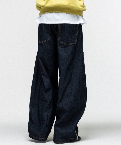 ILL'S(イルズ)の「2way SIDE ZIP BARREL-LEG DENIM PANTS / 2wayサイドジップバレルレッグデニムパンツ バギーパンツ ワイド サイドライン メンズ レディース ユニセックス(その他パンツ・メンズ・ブルー/グレー/ブラック・L/M)」の7枚目の写真