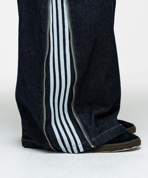 ILL'S(イルズ)の「2way SIDE ZIP BARREL-LEG DENIM PANTS / 2wayサイドジップバレルレッグデニムパンツ バギーパンツ ワイド サイドライン メンズ レディース ユニセックス(その他パンツ・メンズ・ブルー/グレー/ブラック・L/M)」の12枚目の写真