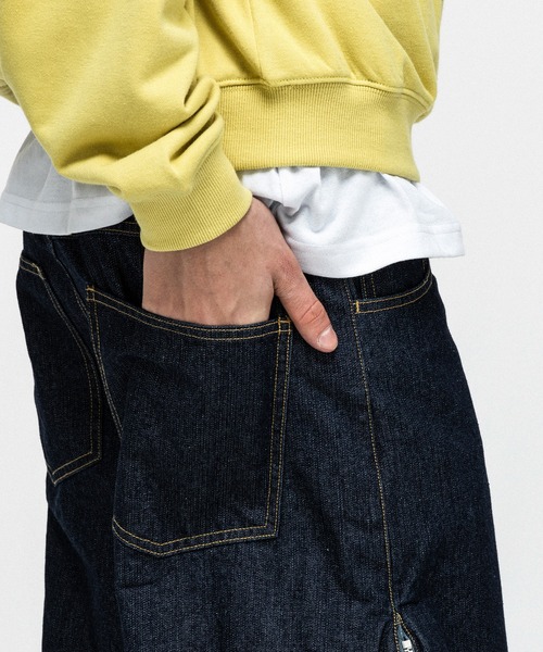 ILL'S(イルズ)の「2way SIDE ZIP BARREL-LEG DENIM PANTS / 2wayサイドジップバレルレッグデニムパンツ バギーパンツ ワイド サイドライン メンズ レディース ユニセックス(その他パンツ・メンズ・ブルー/グレー/ブラック・L/M)」の15枚目の写真