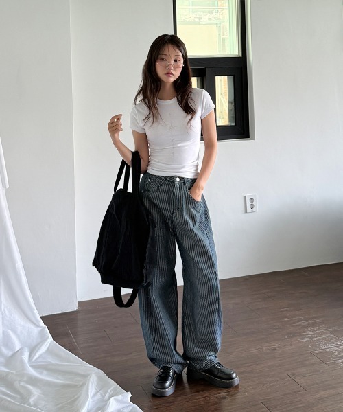 4INT.(フォイント)の「コットンビッグ ショルダー / クロス バッグ(ショルダーバッグ・メンズ・ベージュ/ブラック・FREE)」の5枚目の写真