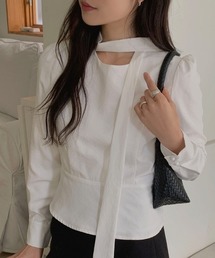 ボウタイデザイン パフスリーブブラウス