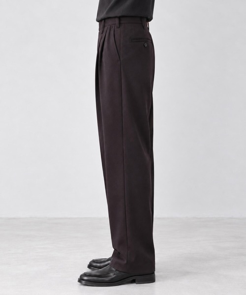 UJOH(ウジョー)の「【UJOH HOMME】別注 Wide 2 Tuck PNT(その他パンツ・メンズ・ブラック/ブラウン・4/5)」の6枚目の写真