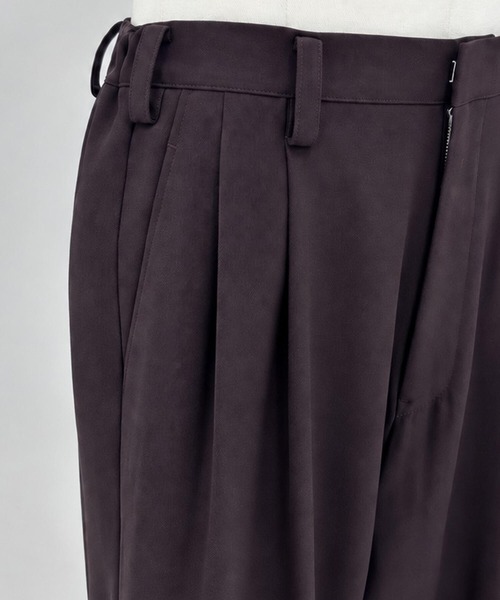 UJOH(ウジョー)の「【UJOH HOMME】別注 Wide 2 Tuck PNT(その他パンツ・メンズ・ブラック/ブラウン・4/5)」の11枚目の写真