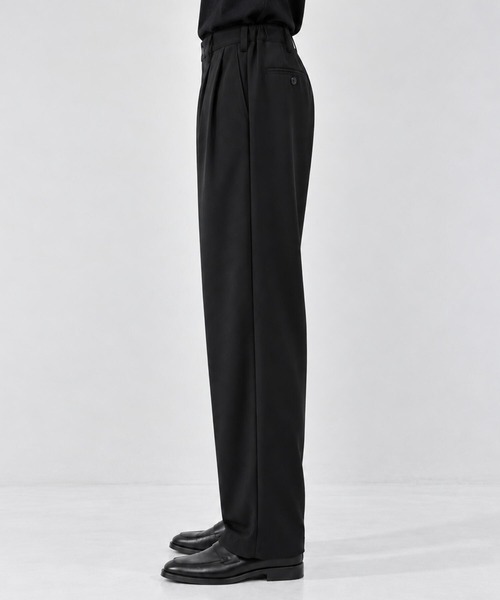 UJOH(ウジョー)の「【UJOH HOMME】別注 Wide 2 Tuck PNT(その他パンツ・メンズ・ブラック/ブラウン・4/5)」の10枚目の写真