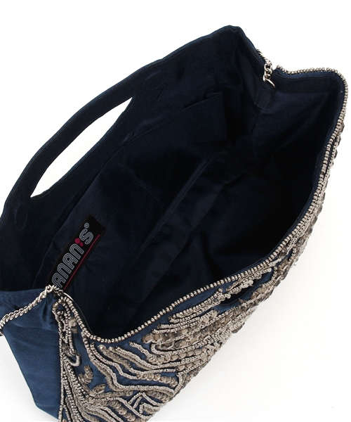 NOLLEY’S(ノーリーズ)の「【ANAN'S/アナンズ】 抜き手ビーズ刺繍クラッチバッグ(クラッチバッグ・レディース・ネイビー/シャンパン・FREE)」の5枚目の写真