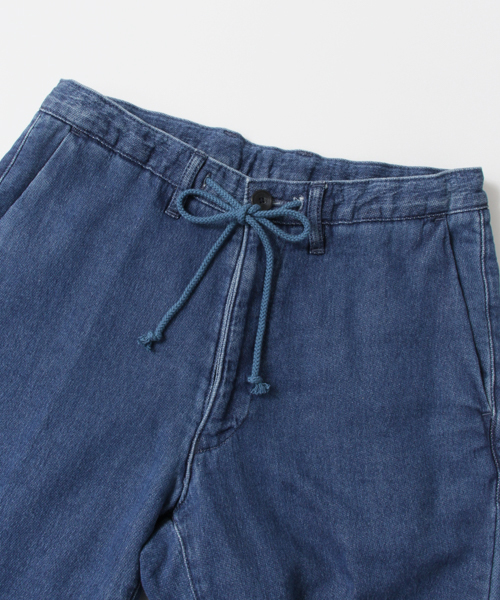 URBAN RESEARCH Sonny Label（アーバンリサーチサニーレーベル）の「Sonny Label ジョグデニムイージーパンツ（デニムパンツ・メンズ・ライトインディゴブルー/インディゴブルー/ブラック・MEDIUM/LARGE）」の22枚目の写真