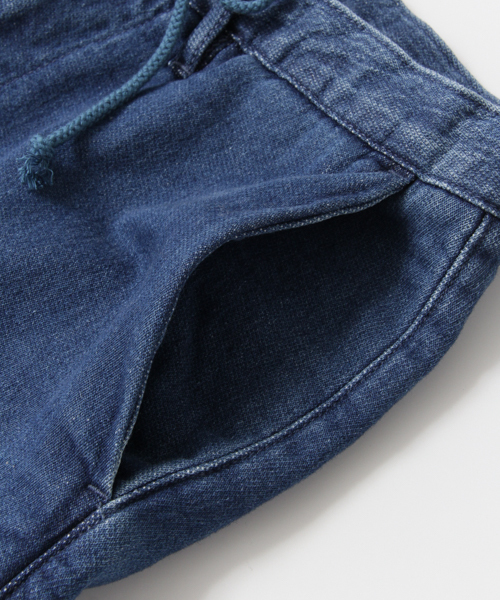 URBAN RESEARCH Sonny Label（アーバンリサーチサニーレーベル）の「Sonny Label ジョグデニムイージーパンツ（デニムパンツ・メンズ・ライトインディゴブルー/インディゴブルー/ブラック・MEDIUM/LARGE）」の14枚目の写真