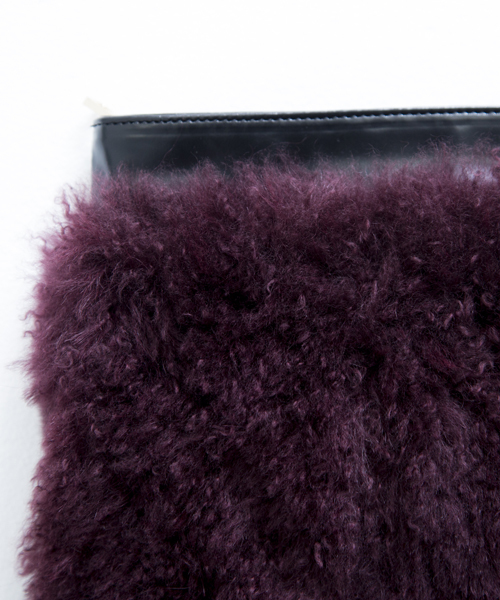 STUDIOUS（ステュディオス）の「【STUDIOUS】 ファークラッチBAG（クラッチバッグ・レディース・ライトグレー/バーガンディー/ネイビー・FREE）」の7枚目の写真