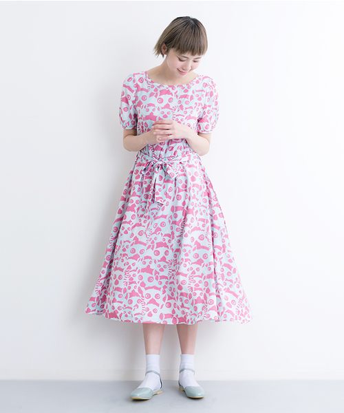 MERLOT（メルロー）の「キツネザル柄ウエストマークワンピース9041（ワンピース・レディース・ブラック/ピンク/ブルー・FREE）」の3枚目の写真