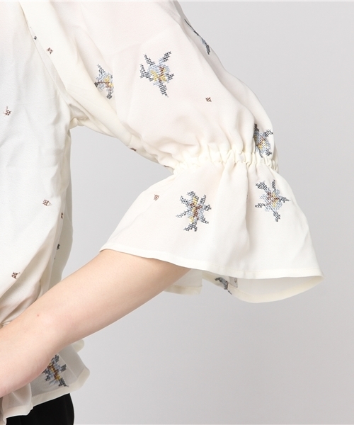 Honeys（ハニーズ）の「クロス刺繍ブラウス（シャツ/ブラウス