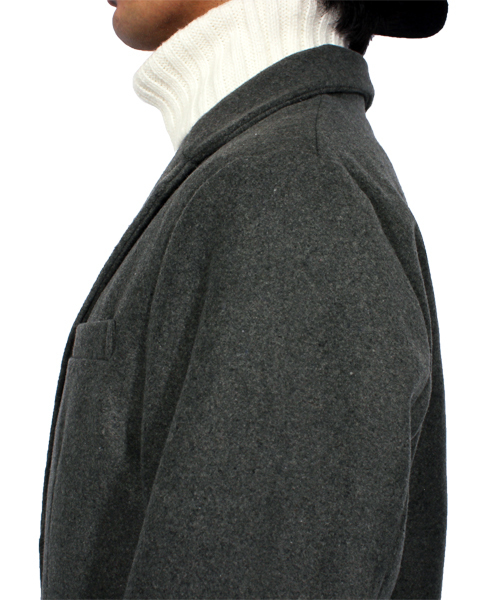 ８(eight)（エイト）の「チェスターコート ロング ジャケット ウール メルトン（チェスターコート・メンズ・キャメル/ブラック/ネイビー/グレー・MEDIUM/LARGE）」の17枚目の写真