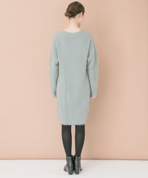 URBAN RESEARCH（アーバンリサーチ）の「ラクーンVネックニットワンピース（ワンピース・レディース・ライトグレー/ミント・FREE）」の13枚目の写真