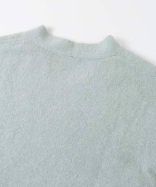 URBAN RESEARCH（アーバンリサーチ）の「ラクーンVネックニットワンピース（ワンピース・レディース・ライトグレー/ミント・FREE）」の14枚目の写真