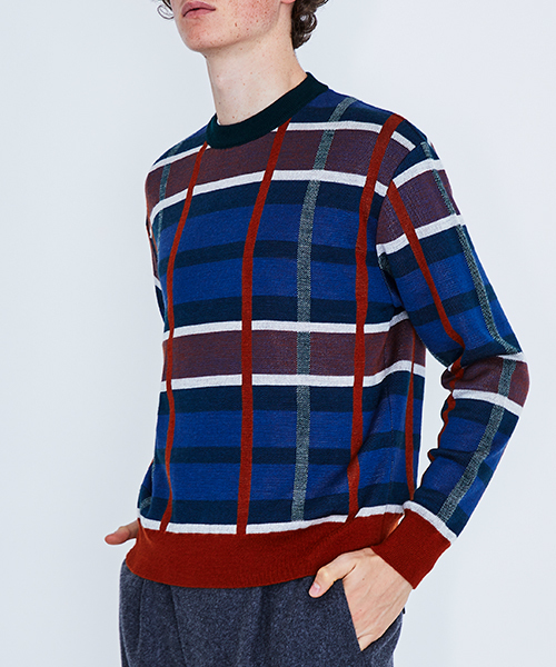 UNITED TOKYO（ユナイテッドトウキョウ）の「シルクチェックプルオーバー（ニット/セーター・メンズ・ネイビー/グレー・1/2/3）」の5枚目の写真