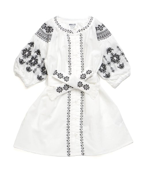 BREEZE（ブリーズ）の「刺繍シャツワンピース（ワンピース・キッズ・オフホワイト/ブルー・140/80/100/120/90/110/130）」の4枚目の写真
