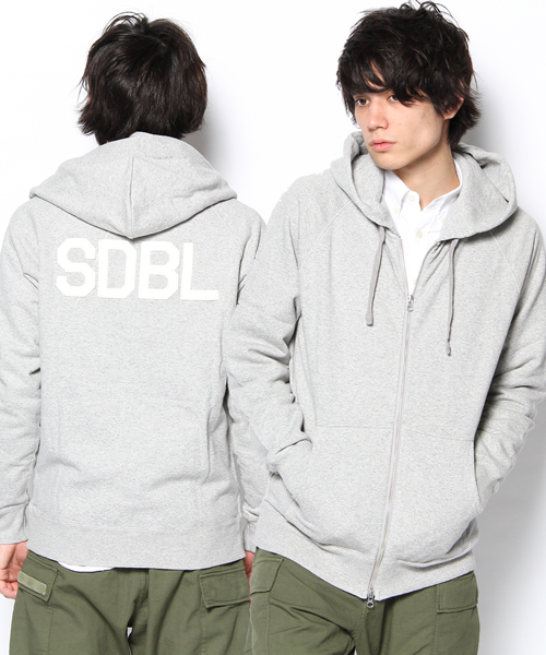 BEAMS(ビームス)の「S/DOUBLE / JEFF LIGHT SWEAT ZIP HOODY(パーカー・メンズ・グレー/ネイビー・MEDIUM/LARGE)」の2枚目の写真