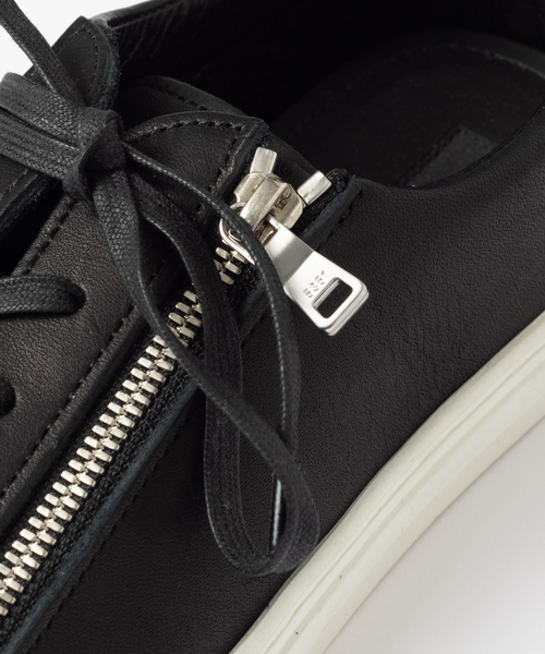 buddy（バディ）の「【5351×buddy別注】グローブレザーZIPスニーカー（スニーカー・メンズ・ホワイト/ブラック系その他・44/40/42/46）」の6枚目の写真