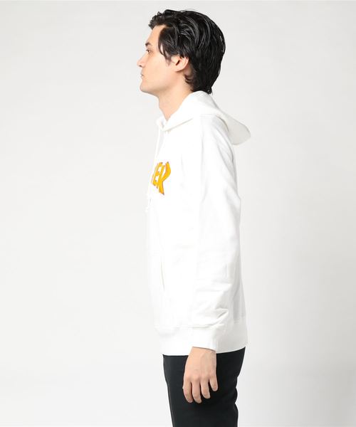 セール】【直営店限定アイテム】FLOCKY ON SILK MAG LOGO SWEAT