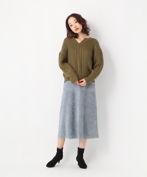 A part by（アパートバイ）の「3GAWNケーブルスキッパー 823151（ニット/セーター・レディース・ブラック/ベージュ/オフホワイト/カーキ・FREE）」の17枚目の写真