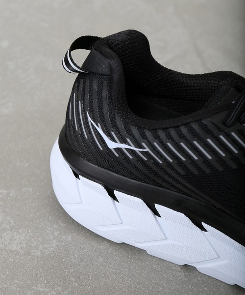 HOKA(ホカ)の「HOKA ONEONE / ホカ オネオネ CLIFTON5(スニーカー・メンズ・ブラック・25.5/26/26.5/27/27.5/28/29)」の7枚目の写真