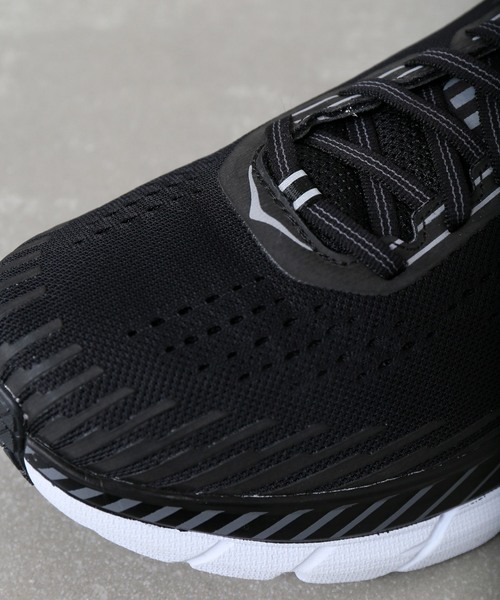 HOKA(ホカ)の「HOKA ONEONE / ホカ オネオネ CLIFTON5(スニーカー・メンズ・ブラック・25.5/26/26.5/27/27.5/28/29)」の10枚目の写真