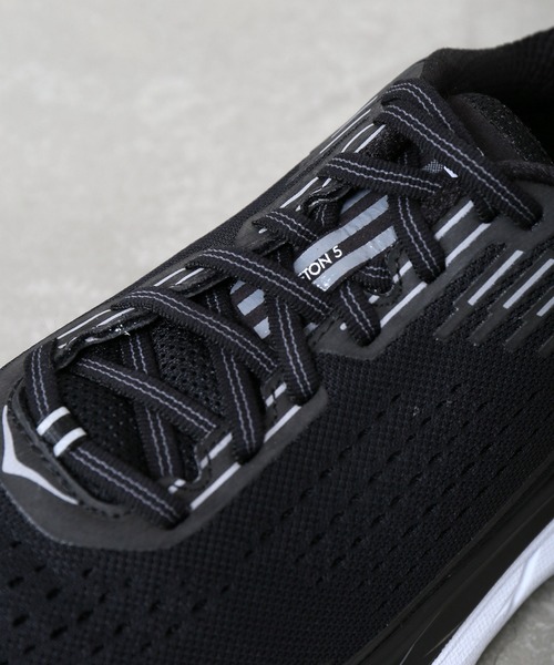 HOKA(ホカ)の「HOKA ONEONE / ホカ オネオネ CLIFTON5(スニーカー・メンズ・ブラック・25.5/26/26.5/27/27.5/28/29)」の2枚目の写真