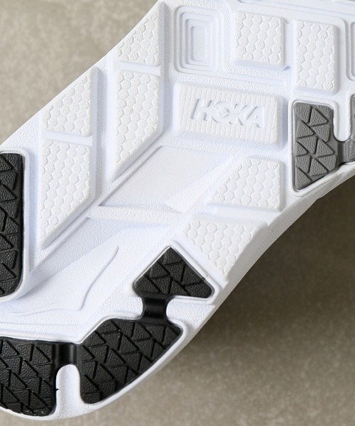 HOKA(ホカ)の「HOKA ONEONE / ホカ オネオネ CLIFTON5(スニーカー・メンズ・ブラック・25.5/26/26.5/27/27.5/28/29)」の5枚目の写真