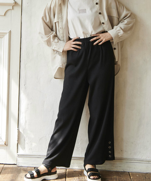OLIVE des OLIVE（オリーブデオリーブ）の「【ZOZOTOWN限定】リブスリットワイドパンツ（その他パンツ・レディース・ブラウン/ブラック/ベージュ・FREE）」の2枚目の写真