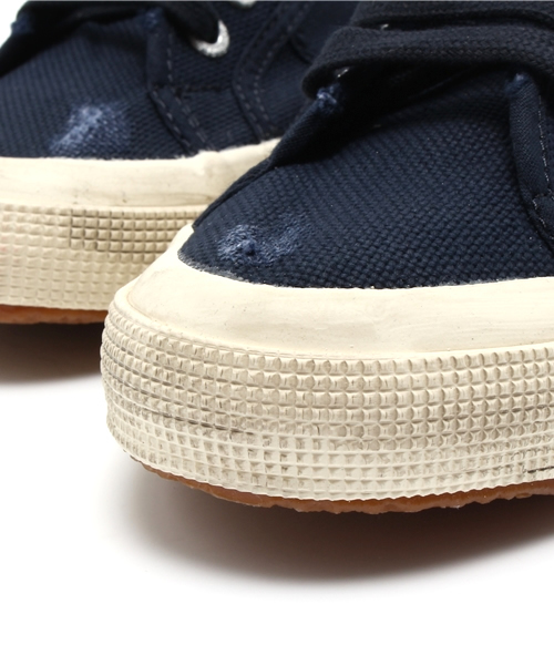 And A（アンドエー）の「ダメージ Lo (SUPERGA)（スニーカー・レディース・ホワイト/ネイビー/レッド・24.5cm/23.5cm）」の7枚目の写真