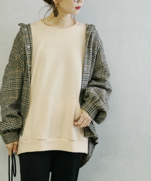 reca(レカ)の「オーバーサイズスリットスウェット(スウェット・レディース・ホワイト系その他/ブラウン/テラコッタ/カーキ・FREE)」の8枚目の写真