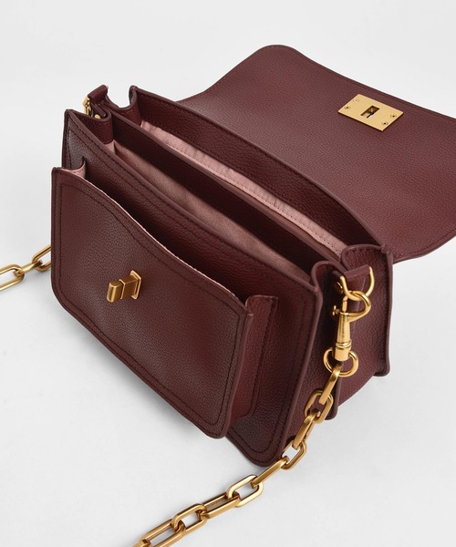 CHARLES & KEITH（チャールズ & キース）の「レジンエフェクト バックルハンドバッグ / Resin-Effect Buckle Handbag（ハンドバッグ・レディース・ブラック/ライトブラウン/マルチ/ダークブルー/バーガンディー・M）」の11枚目の写真