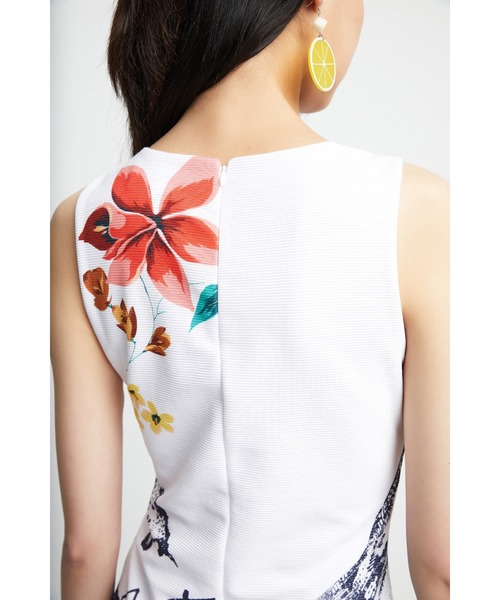 Desigual(デシグアル)の「ハワイアンタイトワンピース(チュニック・レディース・ホワイト・2L/SS/S/M/L)」の9枚目の写真