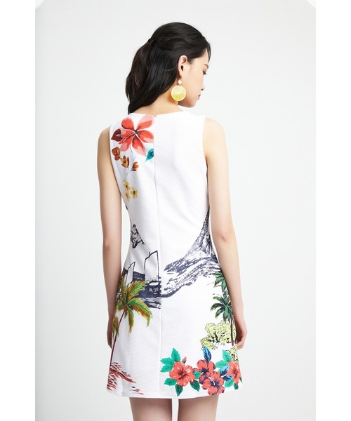 Desigual(デシグアル)の「ハワイアンタイトワンピース(チュニック・レディース・ホワイト・2L/SS/S/M/L)」の10枚目の写真