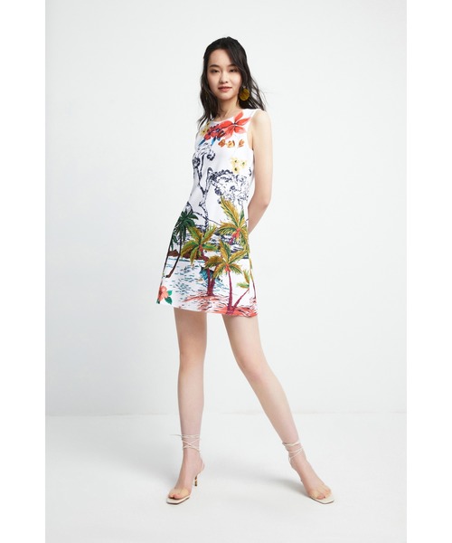 Desigual(デシグアル)の「ハワイアンタイトワンピース(チュニック・レディース・ホワイト・2L/SS/S/M/L)」の11枚目の写真