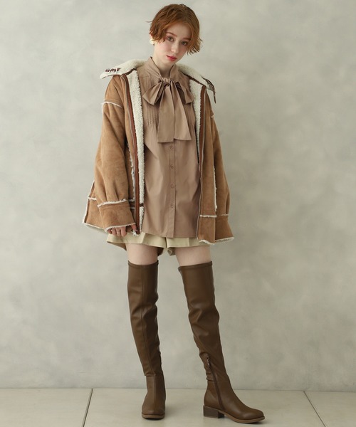 one after another NICE CLAUP（ワンアフターアナザーナイスクラップ）の「フェイクレザーニーハイブーツ（ブーツ・レディース・ベージュ/カーキ/モカ・SMALL/MEDIUM/LARGE）」の15枚目の写真