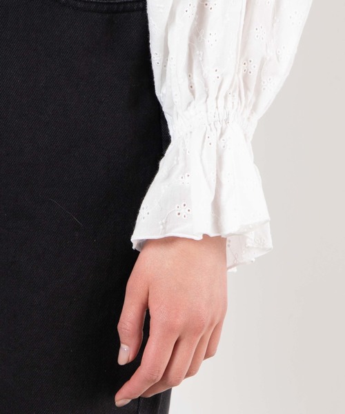 WEGO(ウィゴー)の「WEGO/コットンレース2wayシャーリングブラウス(シャツ/ブラウス・レディース・ホワイト・FREE)」の11枚目の写真