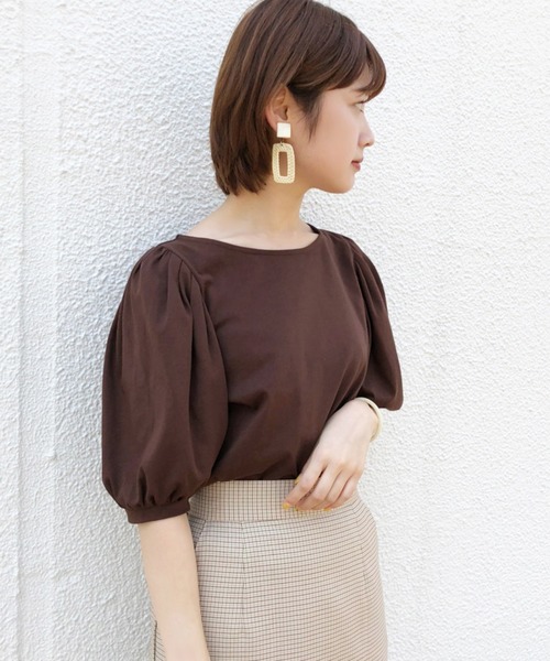 one after another NICE CLAUP（ワンアフターアナザーナイスクラップ）の「肩パフTシャツ（Tシャツ/カットソー・レディース・コーラル/ブラック/オフホワイト/ブラウン/ベージュ・FREE）」の7枚目の写真