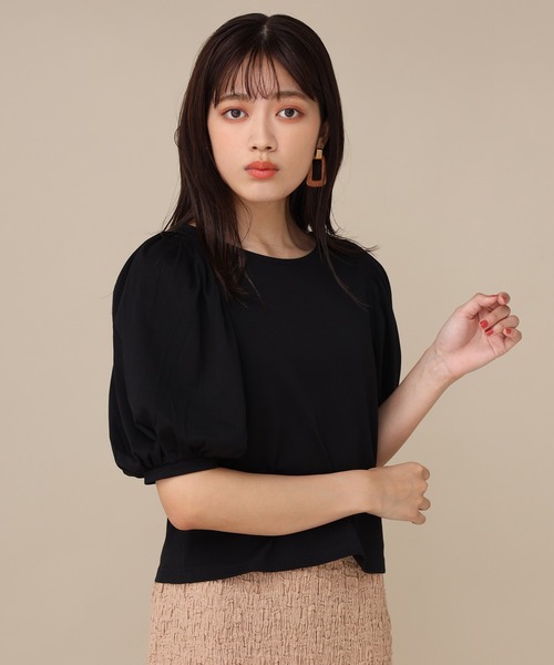 one after another NICE CLAUP（ワンアフターアナザーナイスクラップ）の「肩パフTシャツ（Tシャツ/カットソー・レディース・コーラル/ブラック/オフホワイト/ブラウン/ベージュ・FREE）」の8枚目の写真