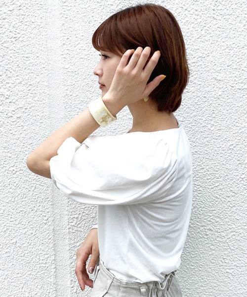 one after another NICE CLAUP（ワンアフターアナザーナイスクラップ）の「肩パフTシャツ（Tシャツ/カットソー・レディース・コーラル/ブラック/オフホワイト/ブラウン/ベージュ・FREE）」の6枚目の写真