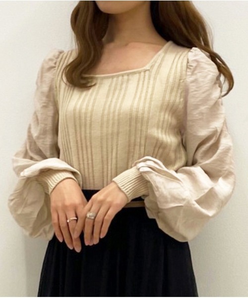 apres jour（アプレジュール）の「スクエア袖デザインニット【ZOZOTOWN限定アイテム】（ニット/セーター・レディース・ブラック/アイボリー/スモークピンク/ライトベージュ・フリー）」の3枚目の写真