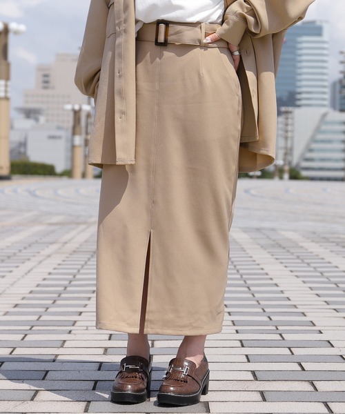 PairPair(ペアペア)の「フロントスリットツイルスカート(セットアップ)(スカート・レディース・ベージュ/ブラウン/モカ・FREE)」の1枚目の写真